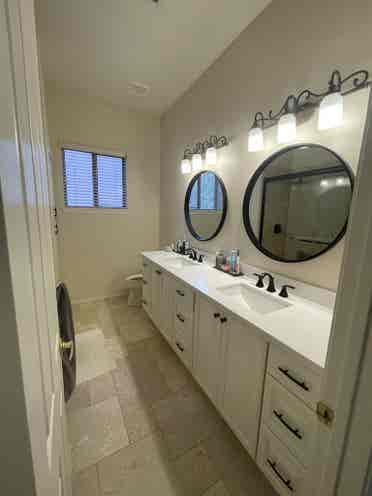 Near Desert Ridge - a Room for rent