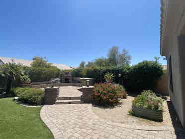 Near Desert Ridge - a Room for rent