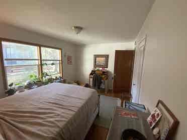 1BR available on Sept 1st in SE