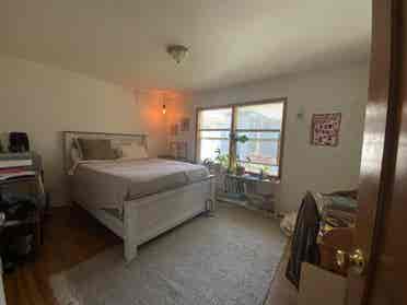1BR available on Sept 1st in SE