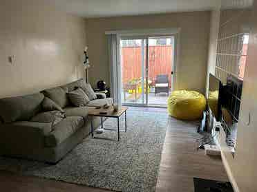 Room for Rent - Near Beach &Freeway