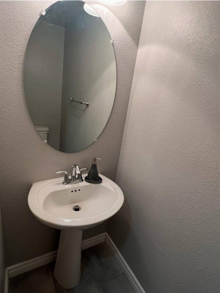 studio style rental SW Vegas