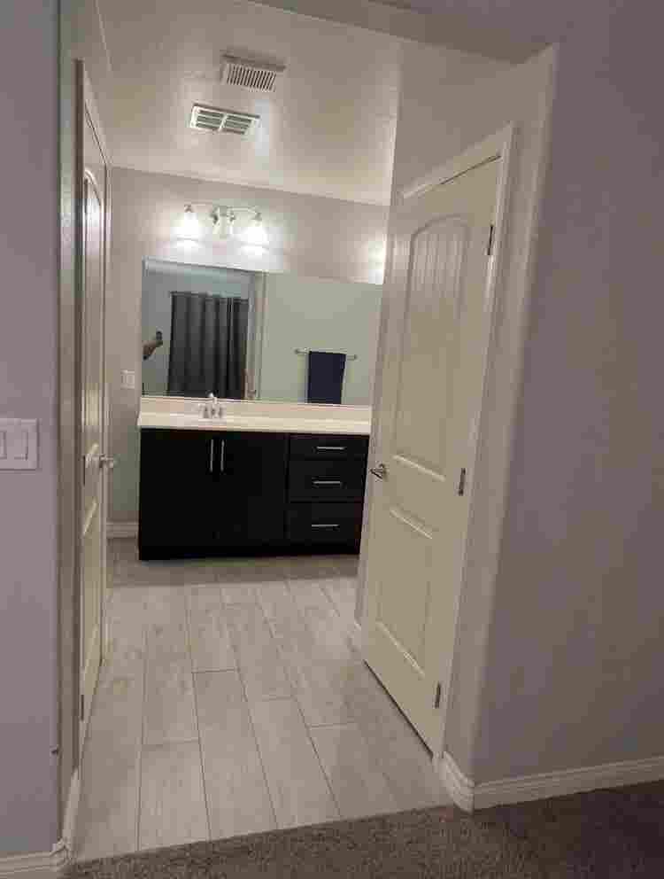 studio style rental SW Vegas