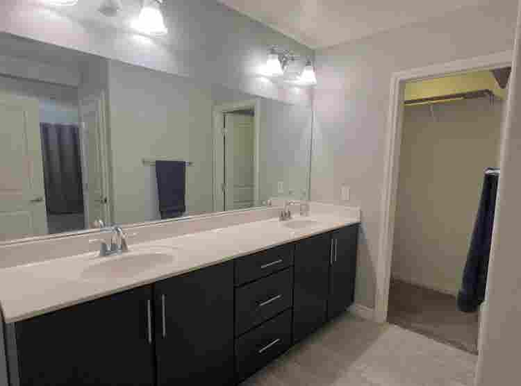 studio style rental SW Vegas