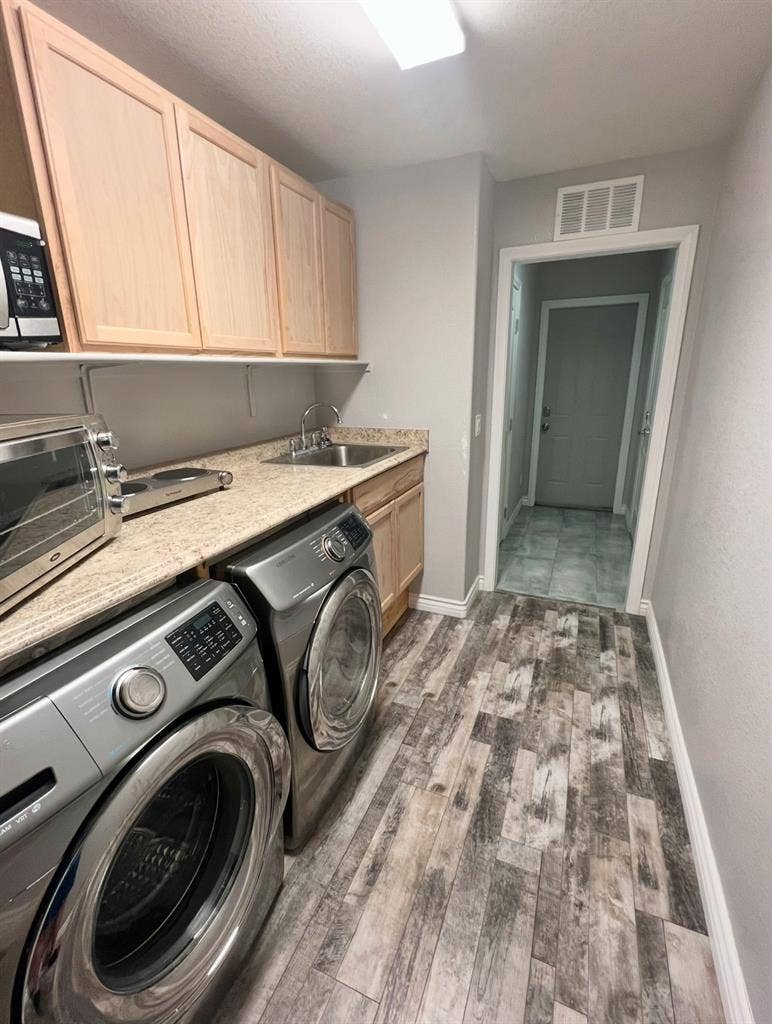 studio style rental SW Vegas