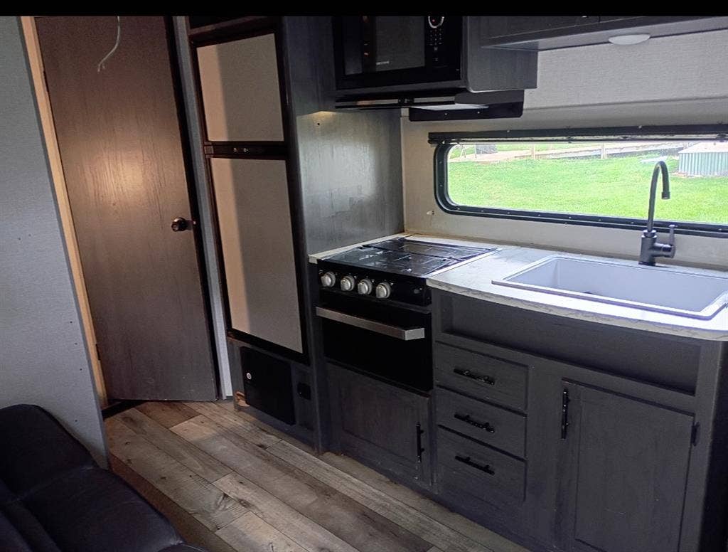 Travel Trailer for Rent