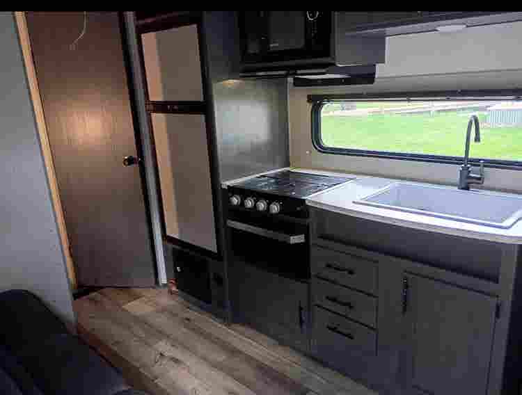 Travel Trailer for Rent
