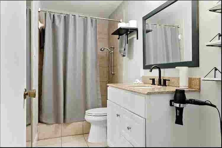 Spacious 2-Bedroom Condo