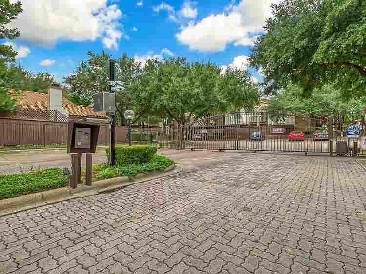 Spacious 2-Bedroom Condo
