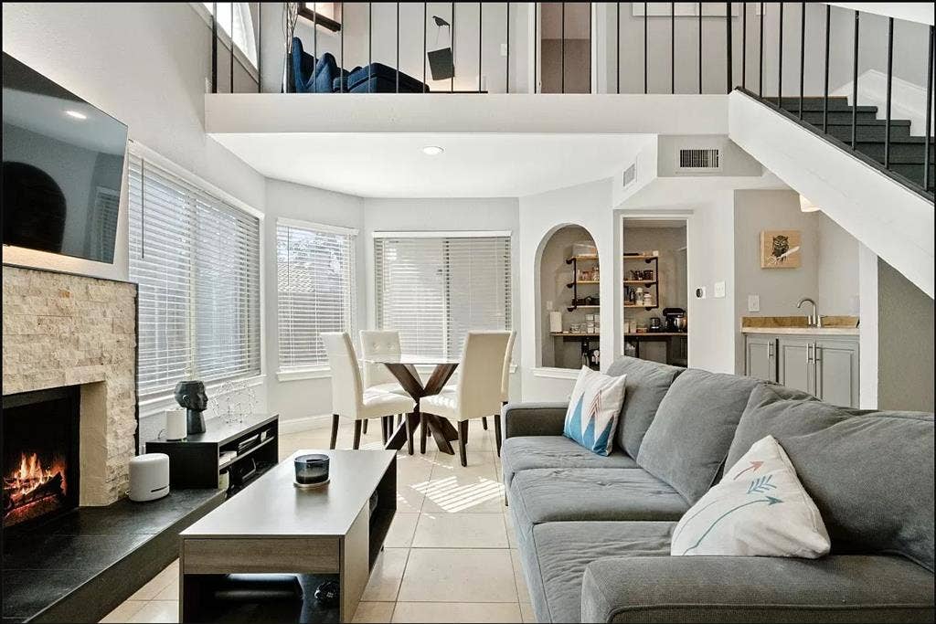 Spacious 2-Bedroom Condo