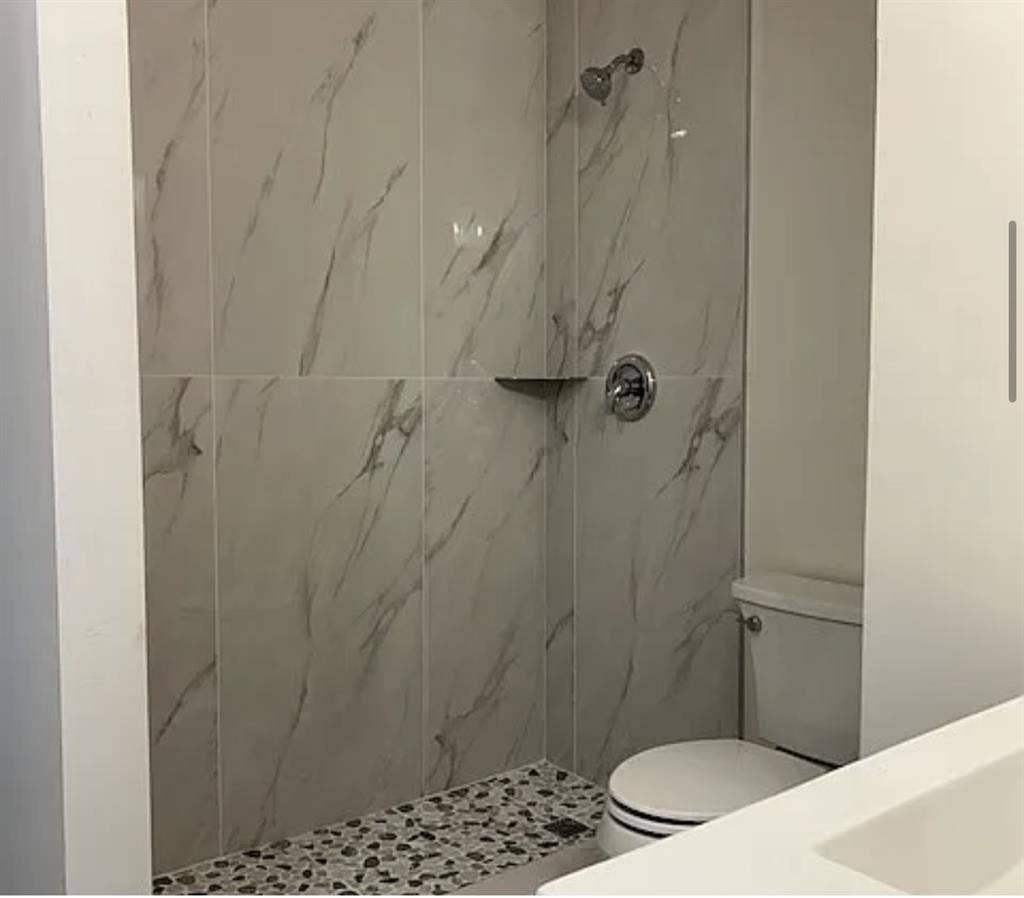 Looking for a fifth roommate !