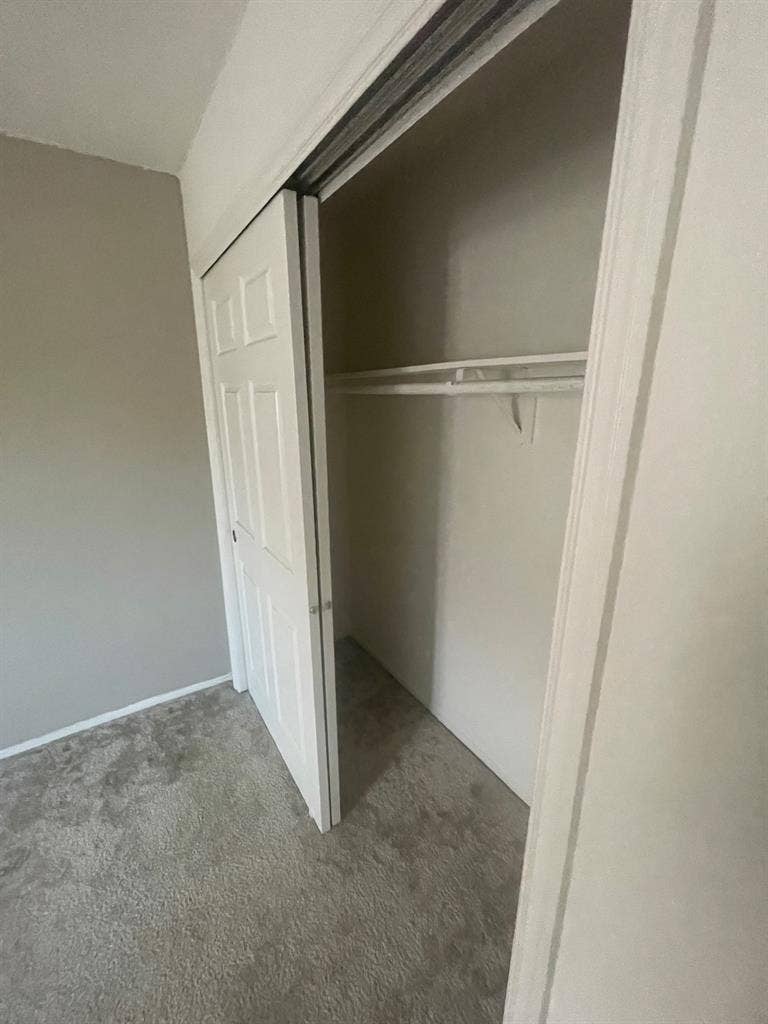 Bedroom w private bath in townhome