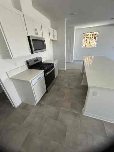 New bedroom for rent