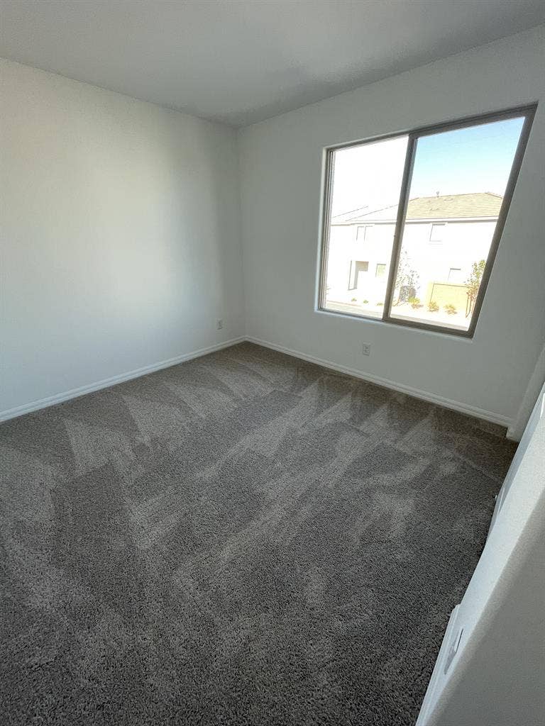 New bedroom for rent