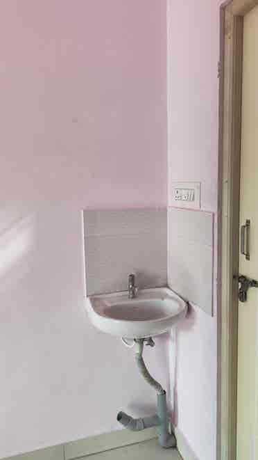 We're looking for female flatmates.