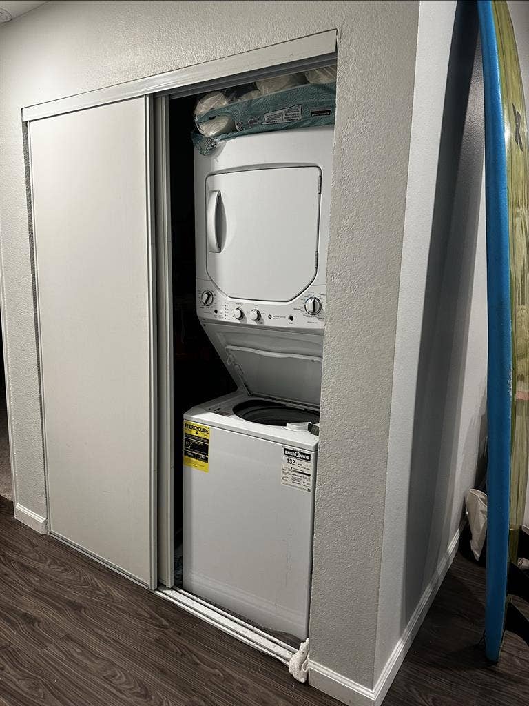 Room available in Sherman Oaks