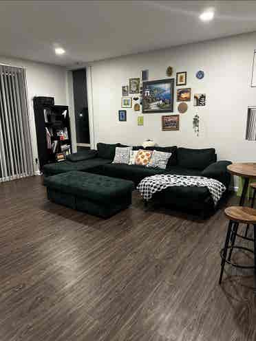 Room available in Sherman Oaks