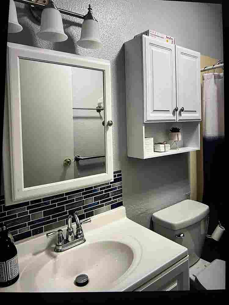 Spacious Room for rent!!
