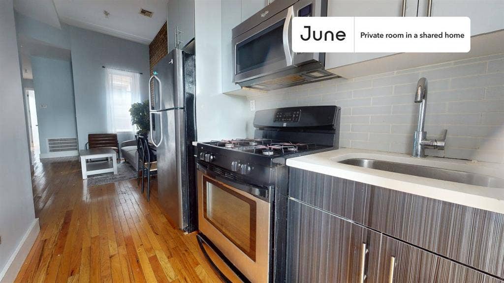 3 BR in New York City