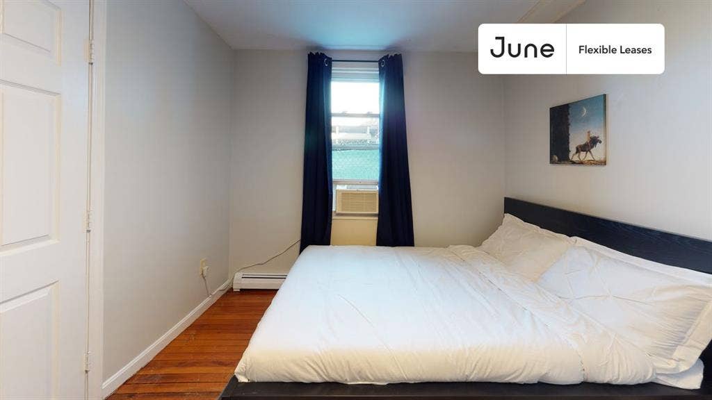 2 BR in Boston