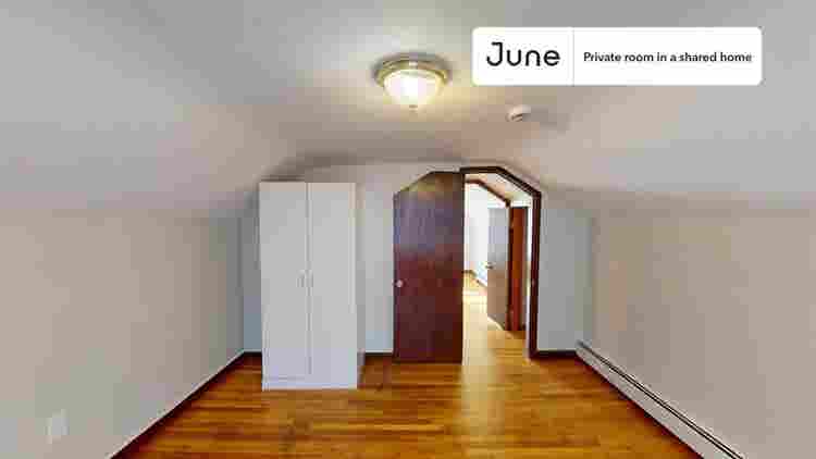 4 BR in Boston