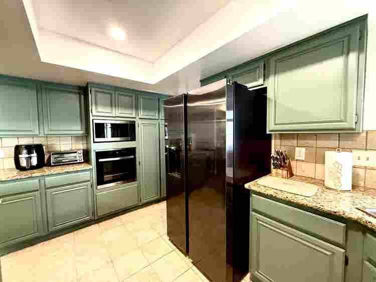 Bright, comfortable rooms for rent