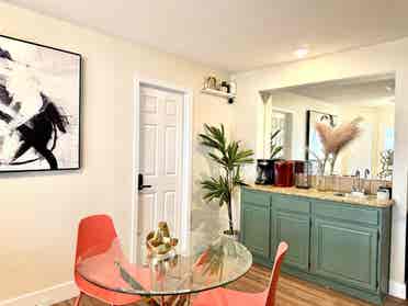 Bright, comfortable rooms for rent