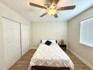 Bright, comfortable rooms for rent