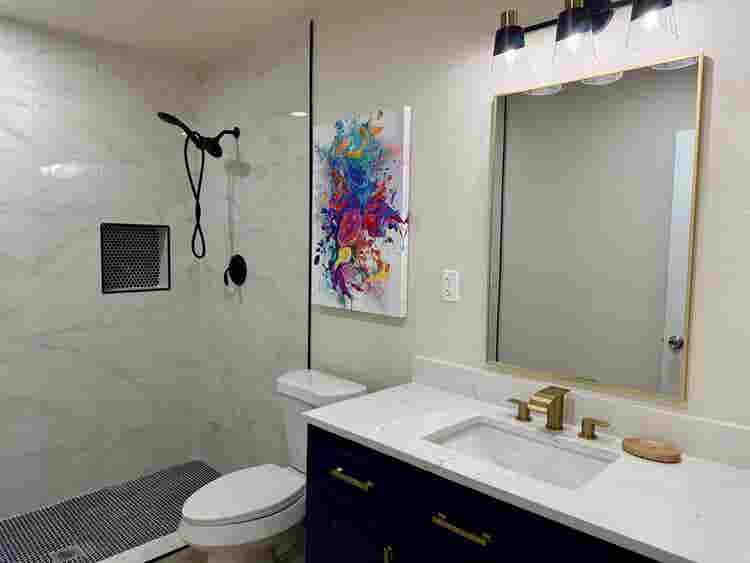 Bright, comfortable rooms for rent