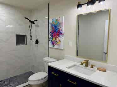 Bright, comfortable rooms for rent