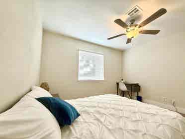 Bright, comfortable rooms for rent