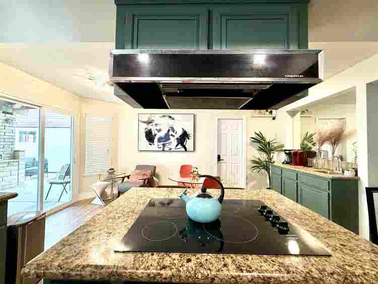 Bright, comfortable rooms for rent