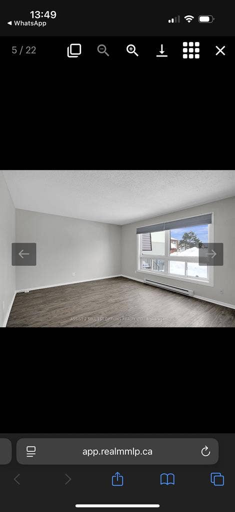 Looking for 2 female roomates