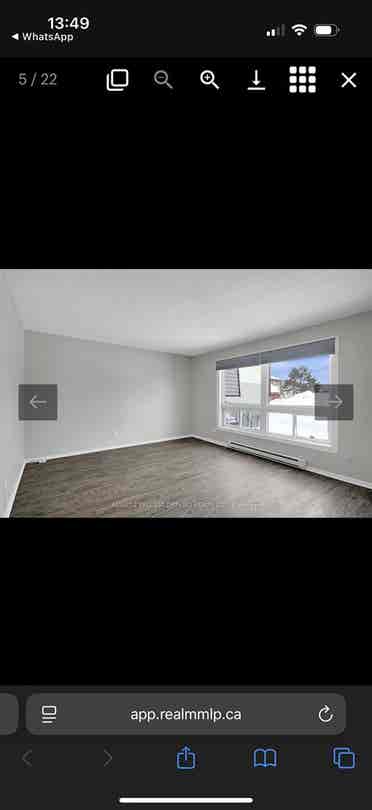 Looking for 2 female roomates