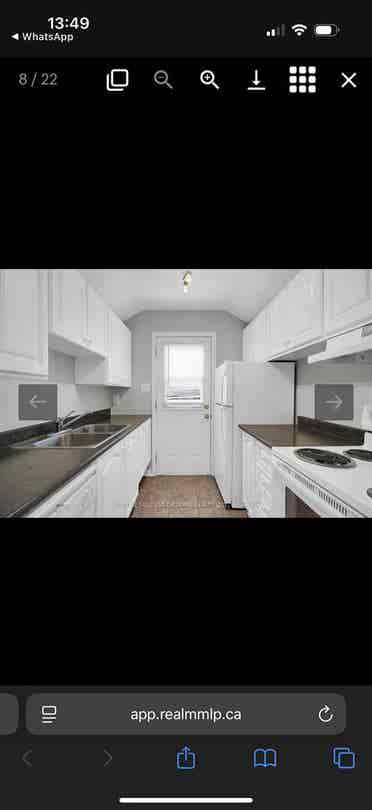Looking for 2 female roomates