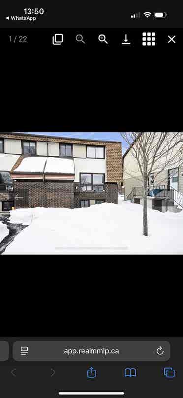 Looking for 2 female roomates