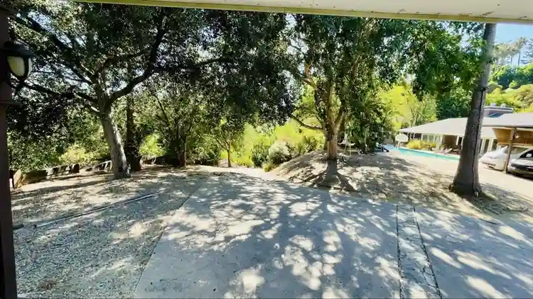 Glamping Cabin Dome
ViewPoolEstate