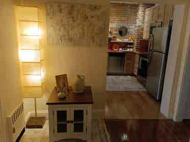 HUGE ROOM inc UTILITIES