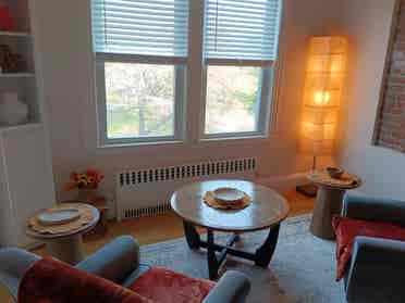 HUGE ROOM inc UTILITIES