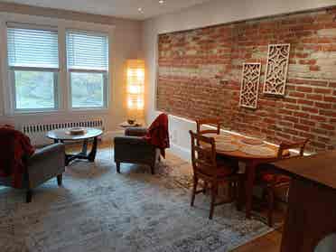HUGE ROOM inc UTILITIES