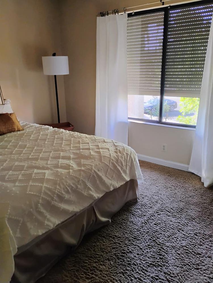 Mature roommate,quite neighborhood