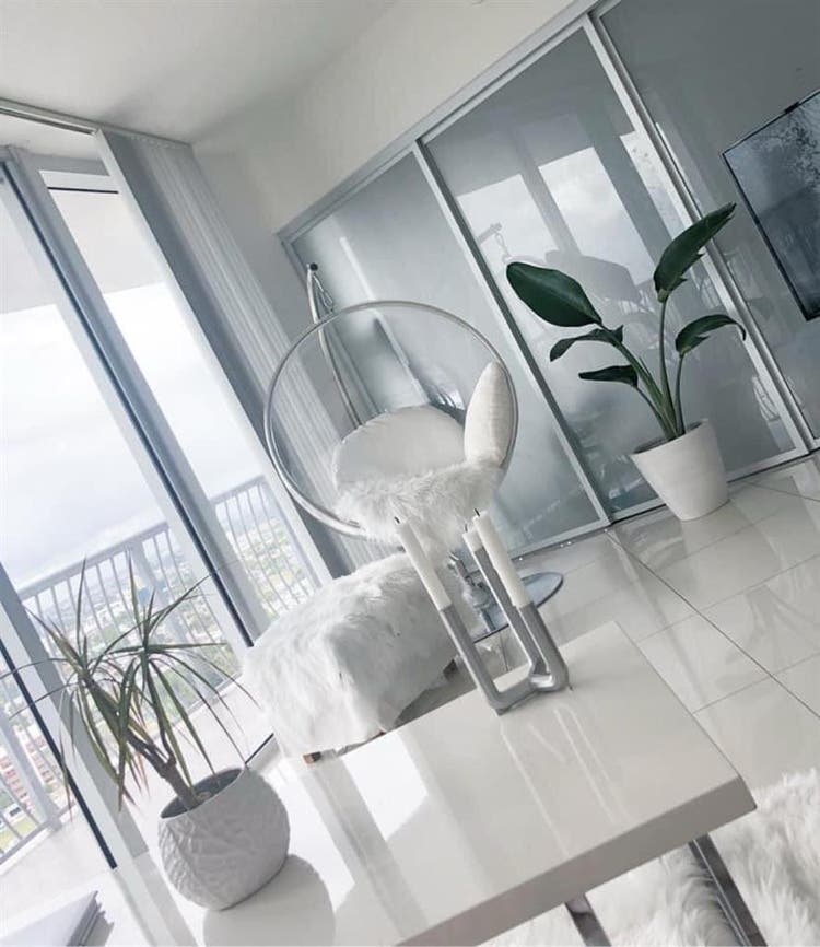 HIGH FLOOR VIEWS