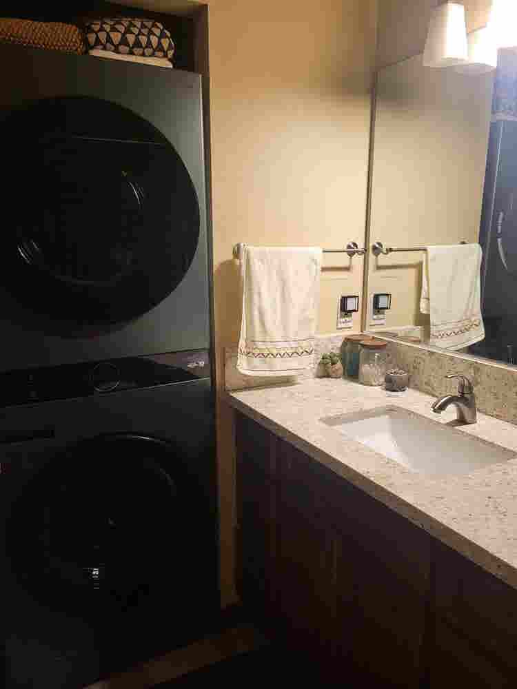 deposit. Clean, cozy home