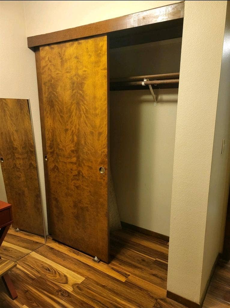 deposit. Clean, cozy home