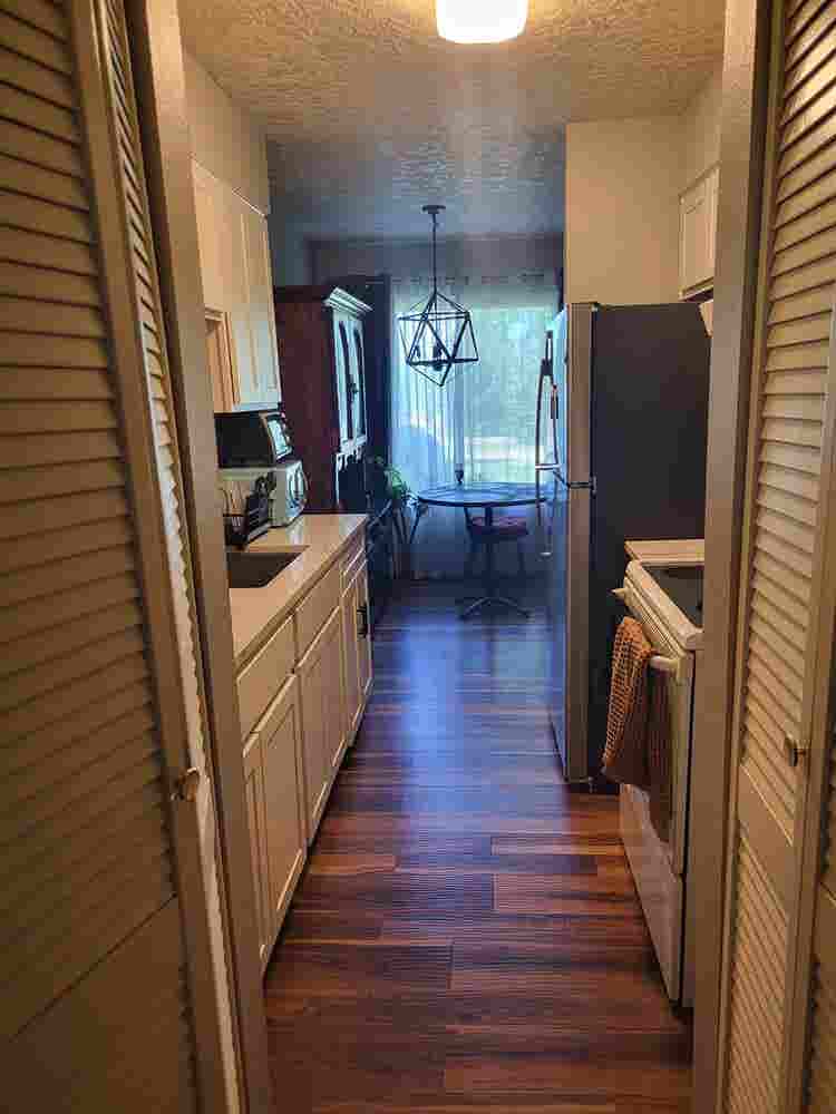 deposit. Clean, cozy home