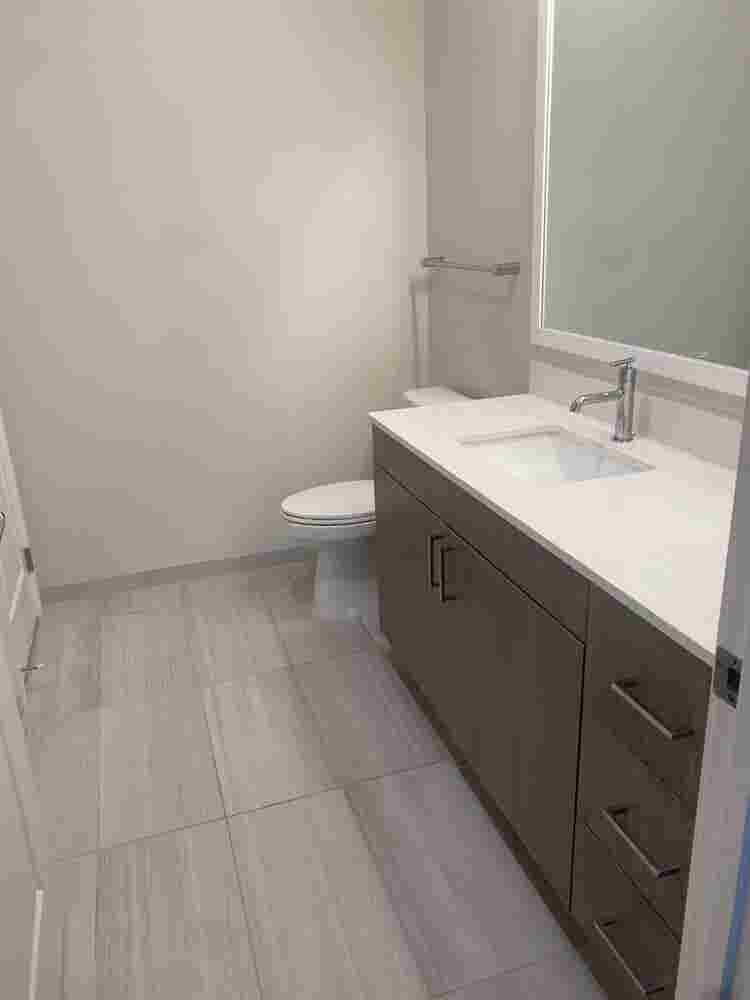 Looking for a female roommate!