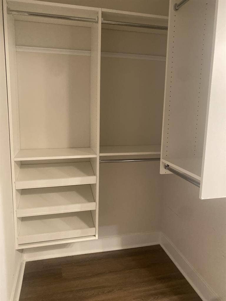 Looking for a female roommate!