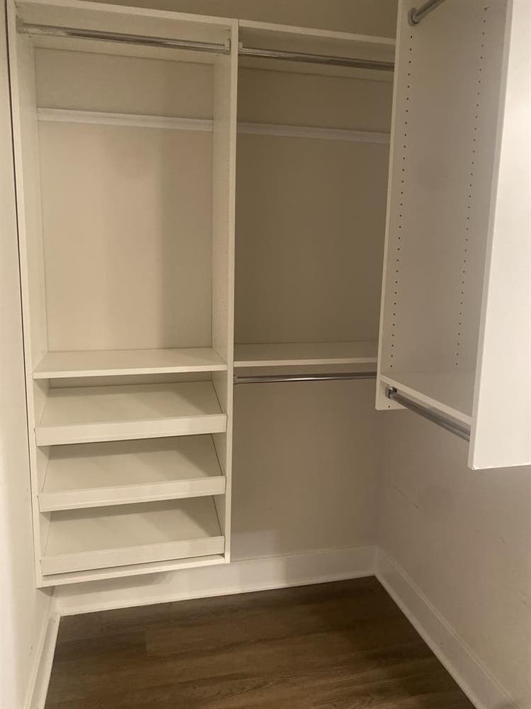 Looking for a female roommate!