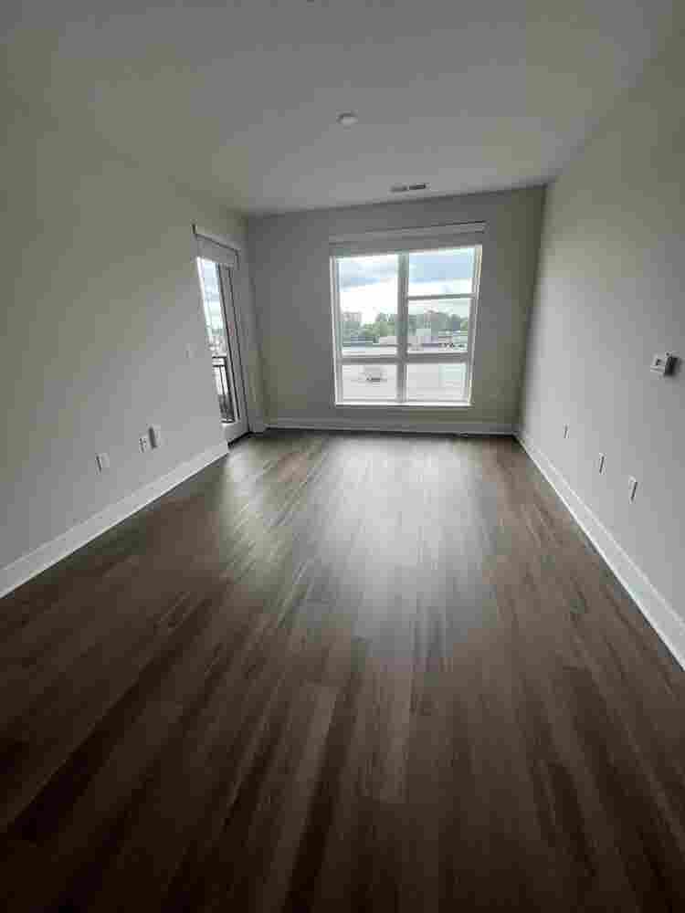 Looking for a female roommate!