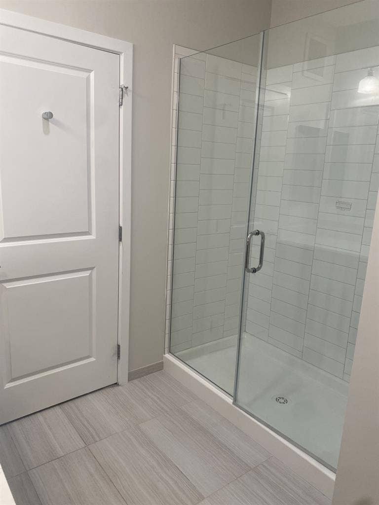 Looking for a female roommate!